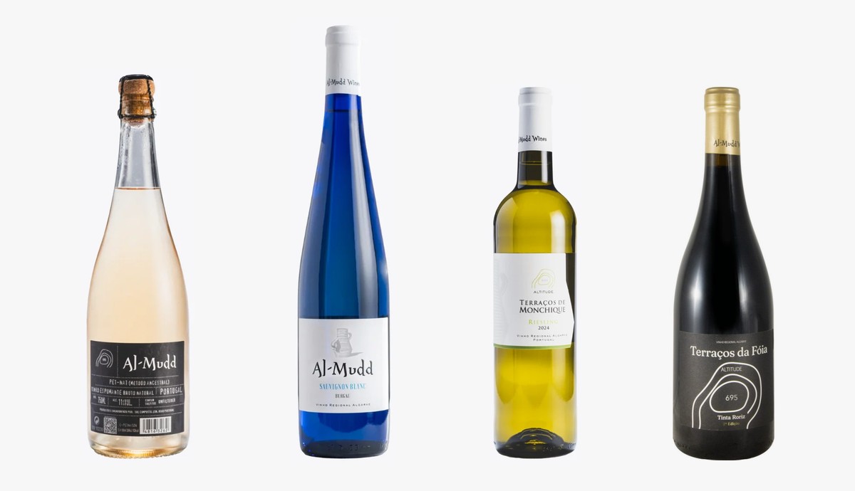 Quatro vinhos: Al-Mudd Pét-Nat, Al-Mudd Sauvignon Blanc de Burgau, Terraços de Monchique Riesling e Terraços da Fóia Altitude Tinta Roriz